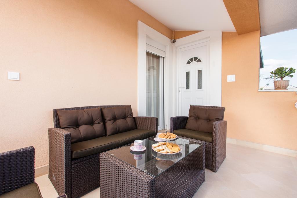 Apartment Nika Спліт Екстер'єр фото